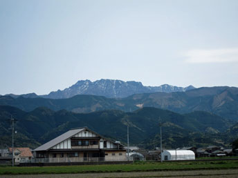 西条市丹原町から