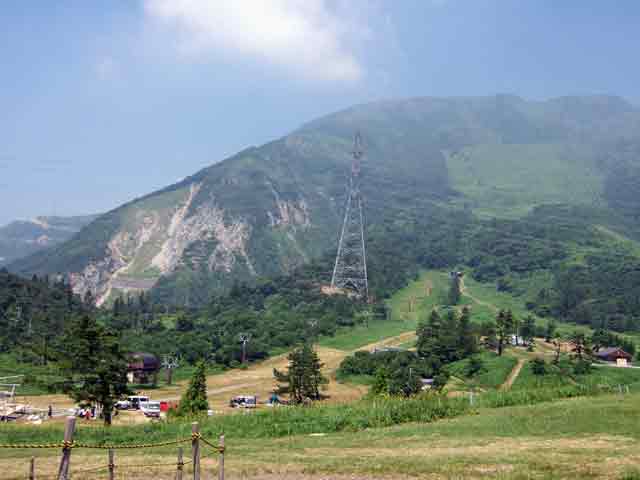 伊吹山西側