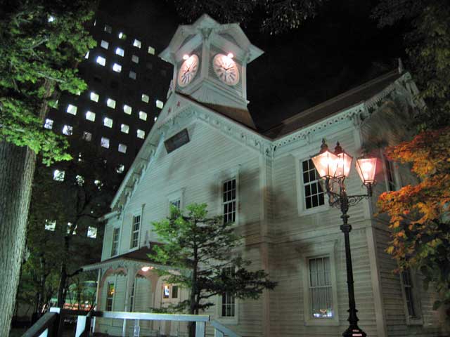夜の時計台
