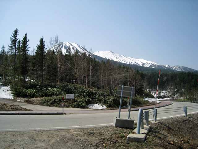 乗鞍の反対側には御岳