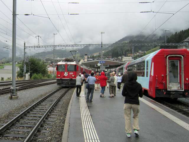 ディセンティス駅