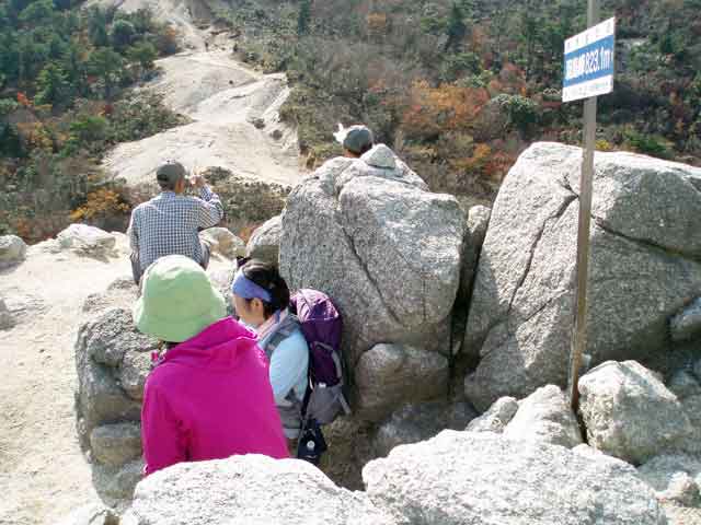 ミニ鳳凰三山ハト峰